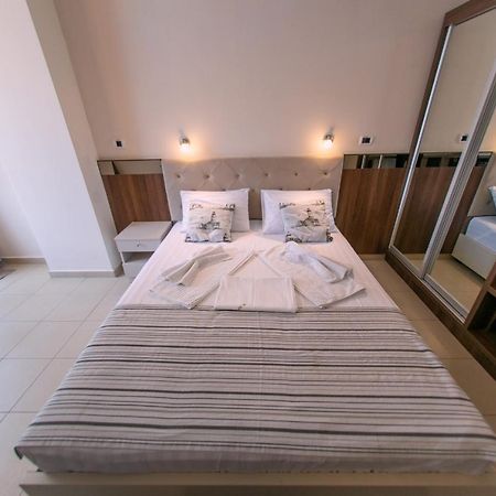Jijo'S Hotel Mamaia Extérieur photo