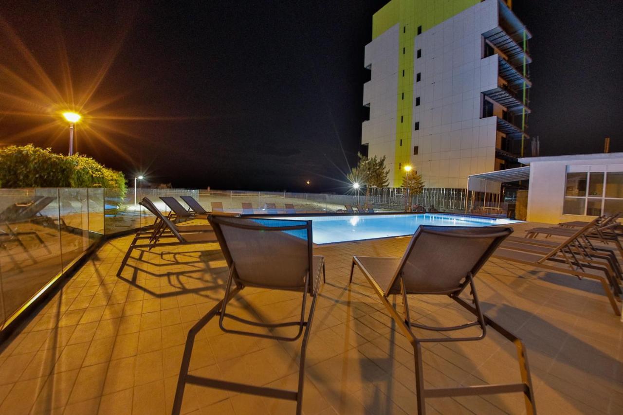 Jijo'S Hotel Mamaia Extérieur photo