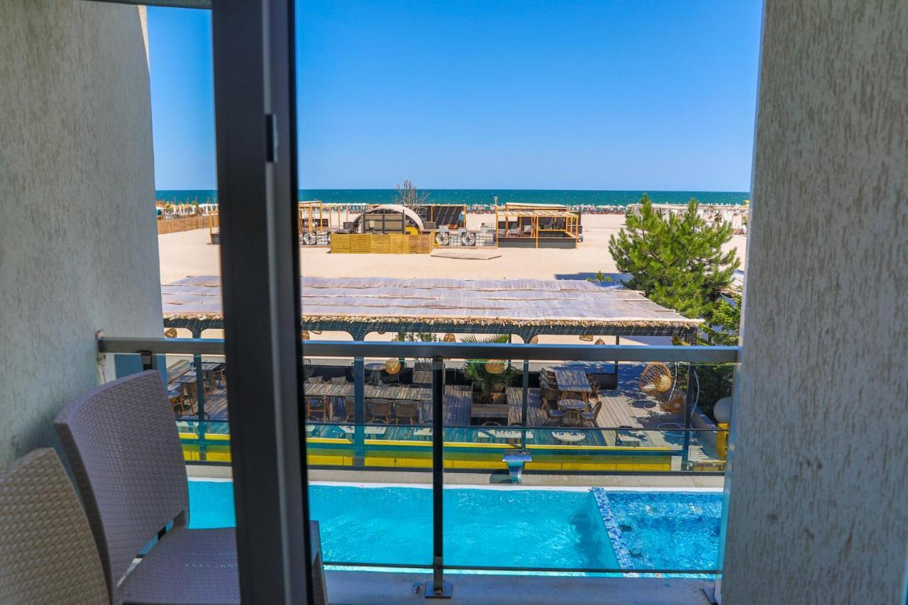 Jijo'S Hotel Mamaia Extérieur photo