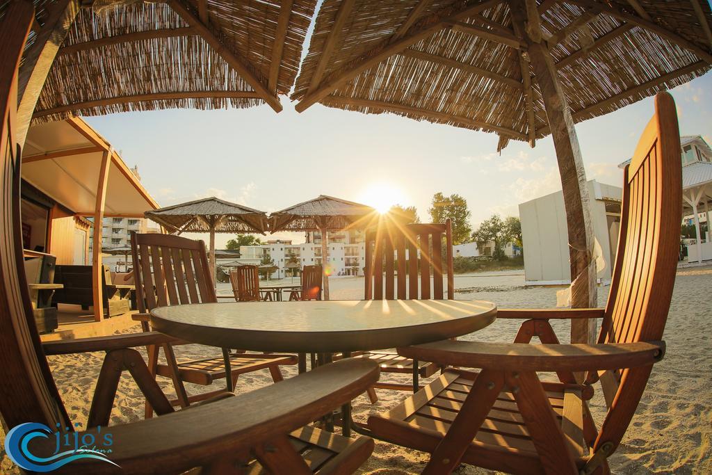 Jijo'S Hotel Mamaia Extérieur photo