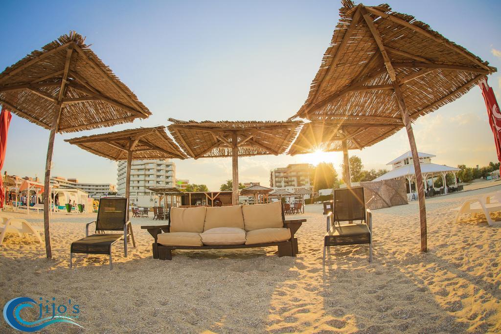 Jijo'S Hotel Mamaia Extérieur photo