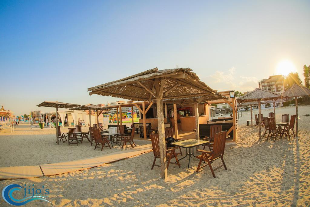Jijo'S Hotel Mamaia Extérieur photo