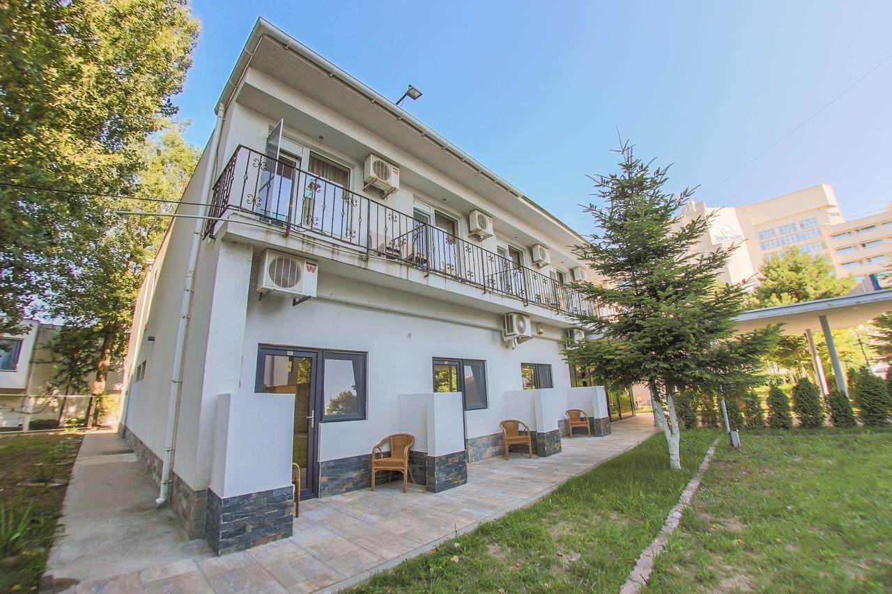 Jijo'S Hotel Mamaia Extérieur photo