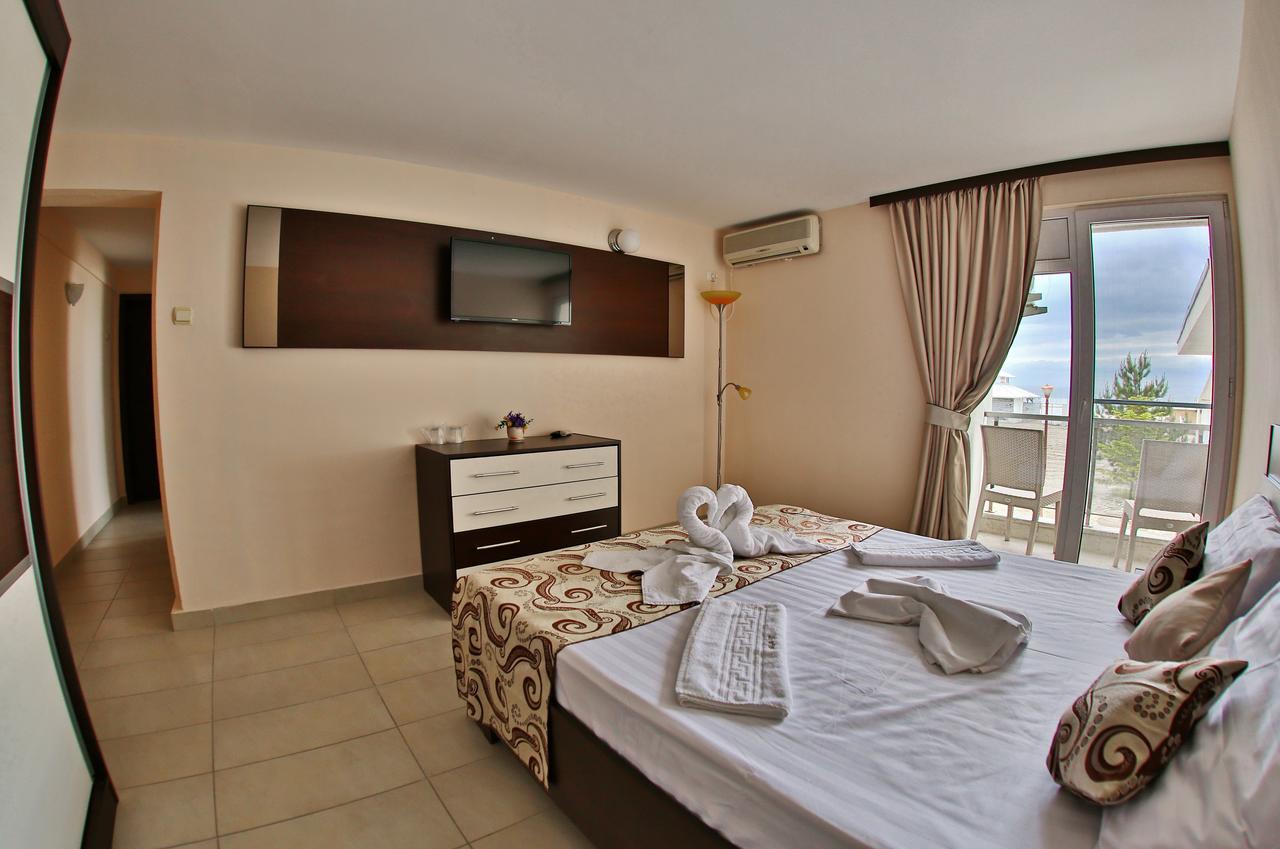 Jijo'S Hotel Mamaia Extérieur photo