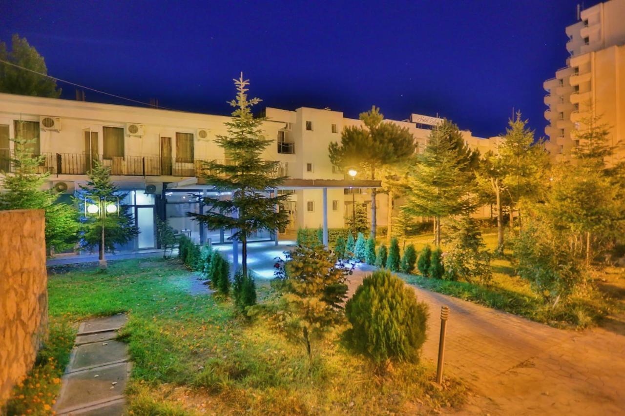 Jijo'S Hotel Mamaia Extérieur photo