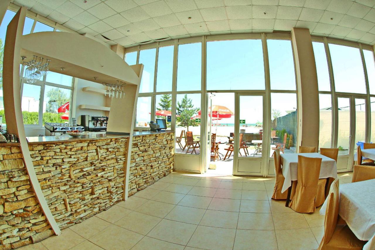 Jijo'S Hotel Mamaia Extérieur photo